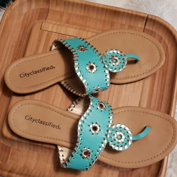 City Classifed Sandals Size 10 - Picture 2 of 6